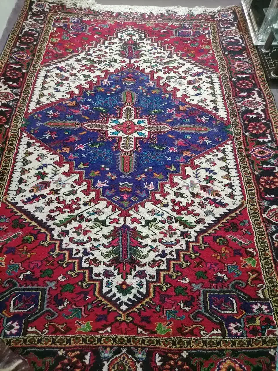 فرش دستبافت مهربان|فرش|تبریز, |دیوار