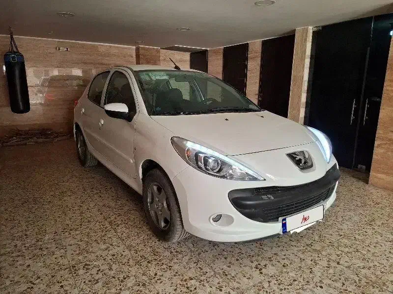 tu3 207 1402|خودرو سواری و وانت|اصفهان, پارک سلمان فارسی|دیوار