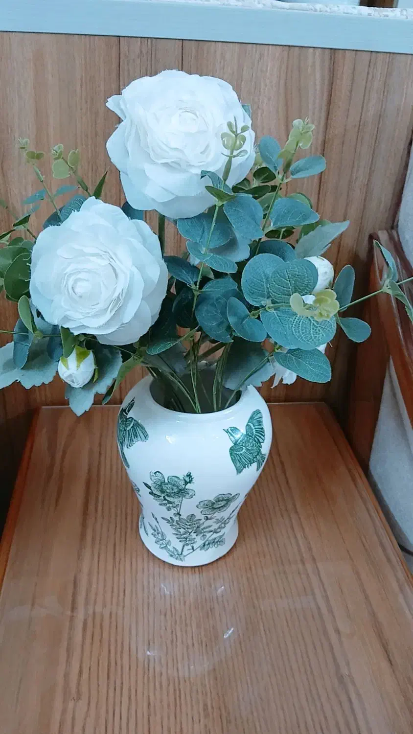 گل مصنوعی و گلدان سرامیکی بزرگ ..|گل مصنوعی|گرگان, |دیوار