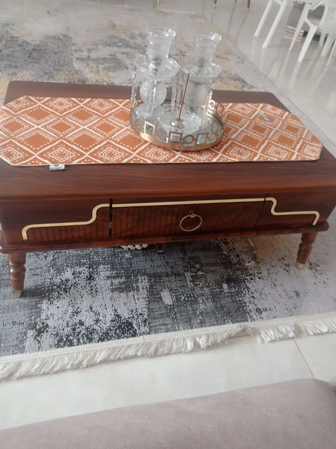 میز وسط و سه عدد عسلی نو|مبلمان خانگی و میز عسلی|ساری, |دیوار