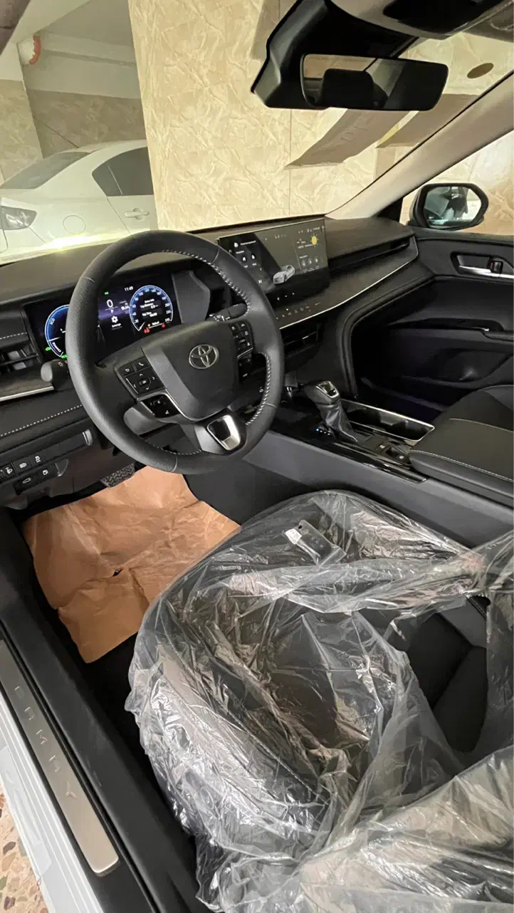 تویوتا کمری هیبرید ۲/۵ لیتری ۲۰۲۵|خودرو سواری و وانت|رودسر, |دیوار