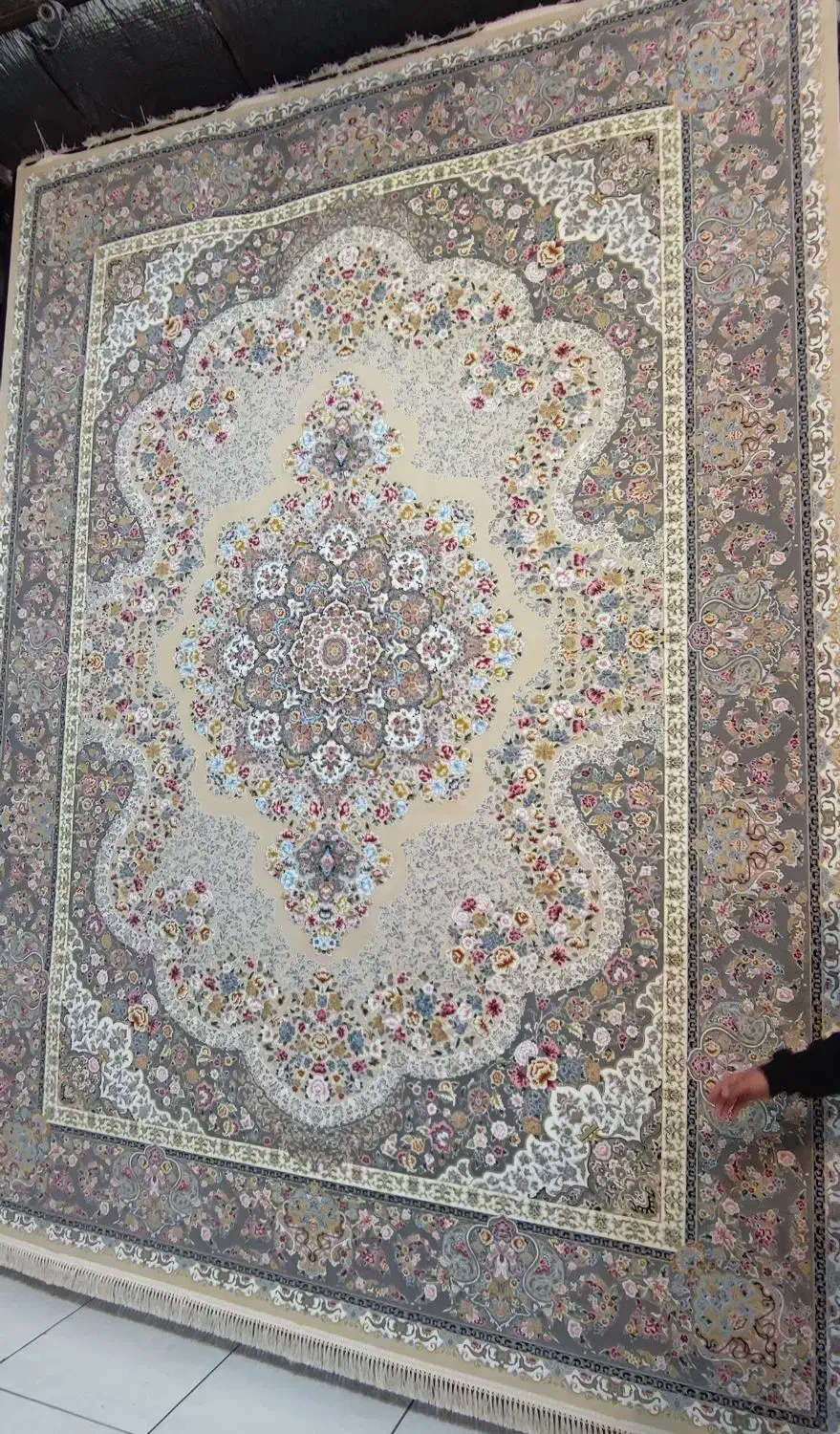 ۴ تخته فرش ۱۲۰۰ شانه ۹ متری و ۱۲ متری|فرش|شیراز, شهرک فرزانگان|دیوار