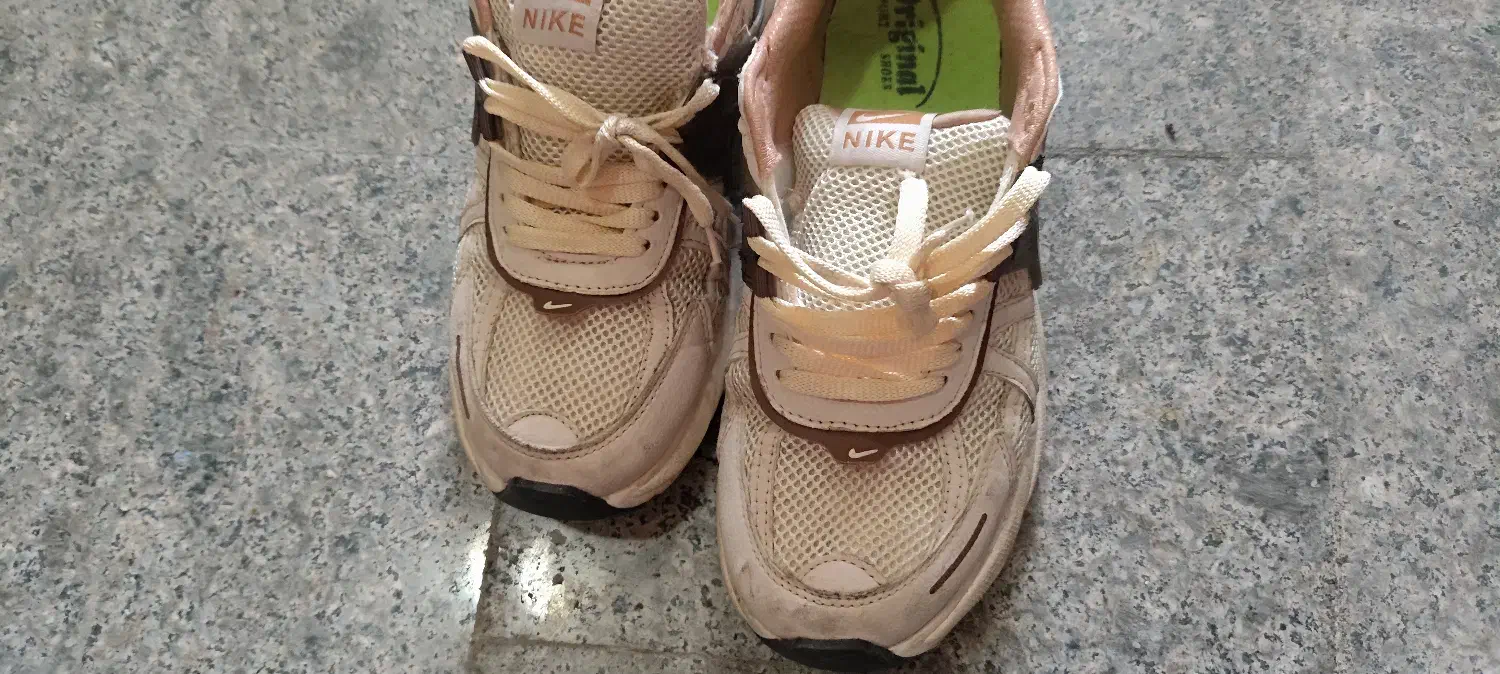 کتانی نایک اصل کلا سه بار استفاده شدع سایز 43|کیف، کفش، کمربند|لاهیجان, شهرک سلمان فارسی|دیوار