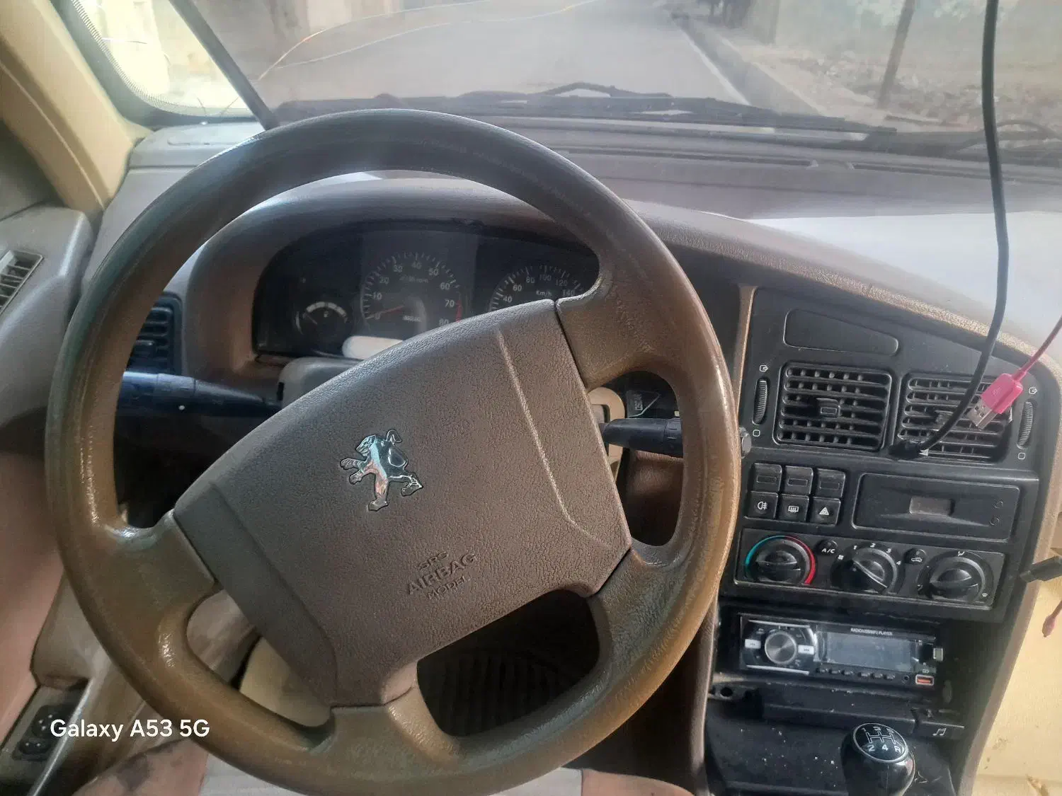 پژو ۴۰۵ مدل ۱۳۹۰|خودرو سواری و وانت|نورآباد ممسنی, |دیوار