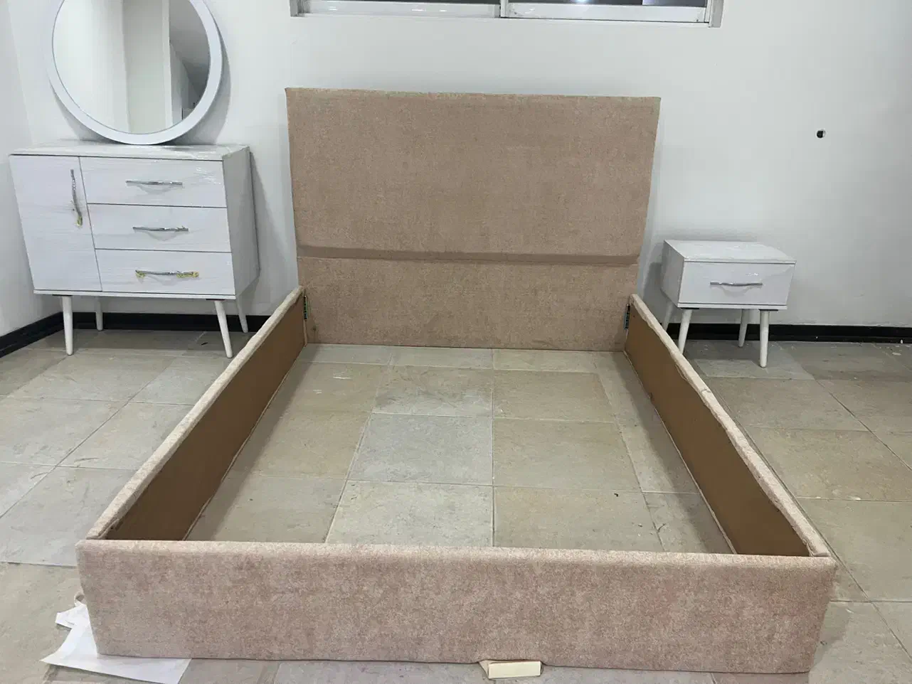 سرویس خواب|تخت و سرویس خواب|بابل, |دیوار