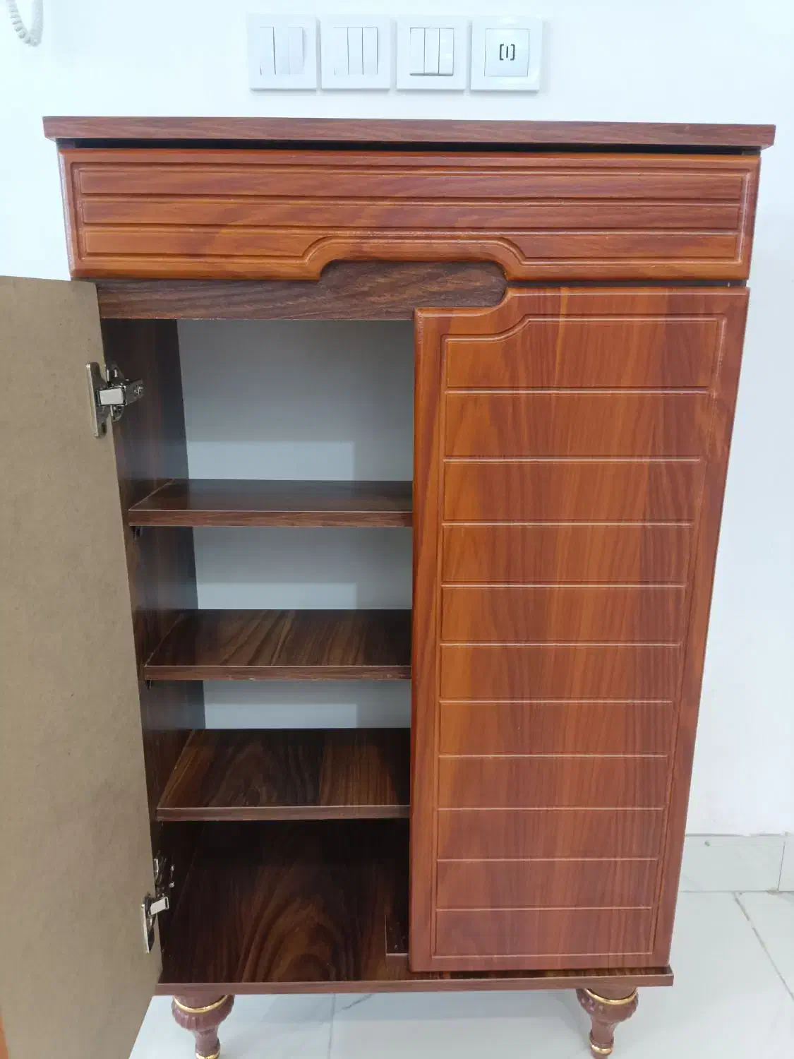 جاکفشی نو 3.000.000|جاکفشی، کمد، دراور|رشت, دیانتی|دیوار