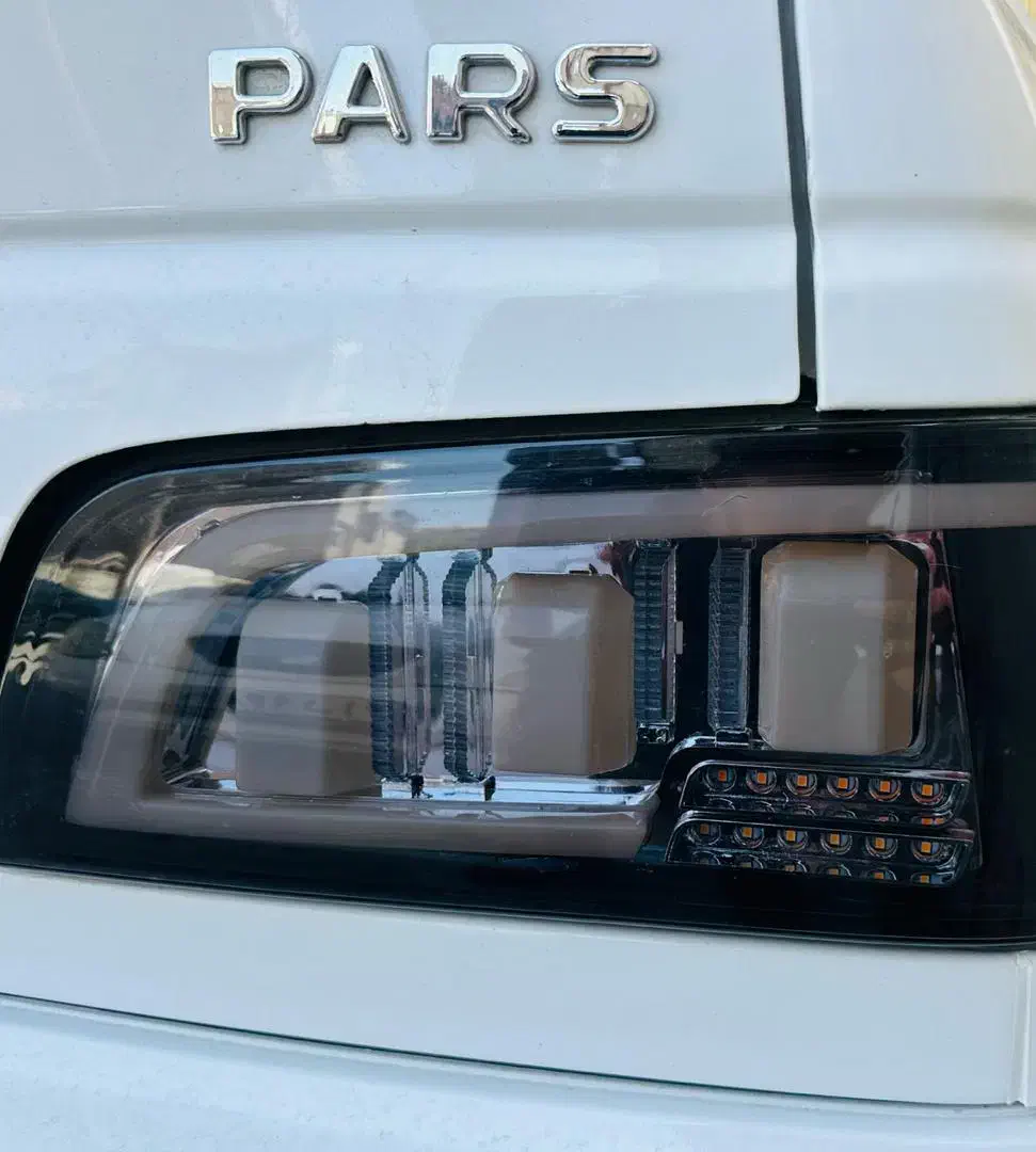 چراغ خطر پرشیا طرح 2008 دودی|قطعات یدکی و لوازم جانبی|بازرگان, |دیوار