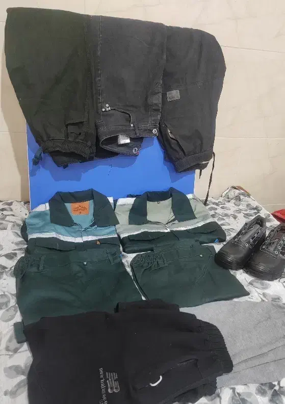 لباس کار مردانه نو و و شلوار خارجی در حد نو|لباس|یزد, |دیوار