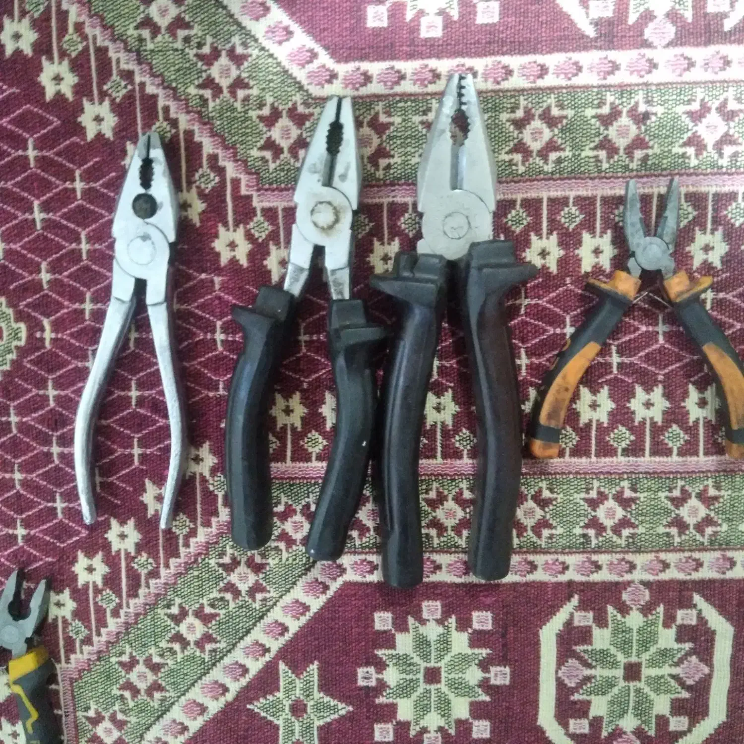 تعداد آچار و انبر دستی و و|حراج|کوهدشت, |دیوار