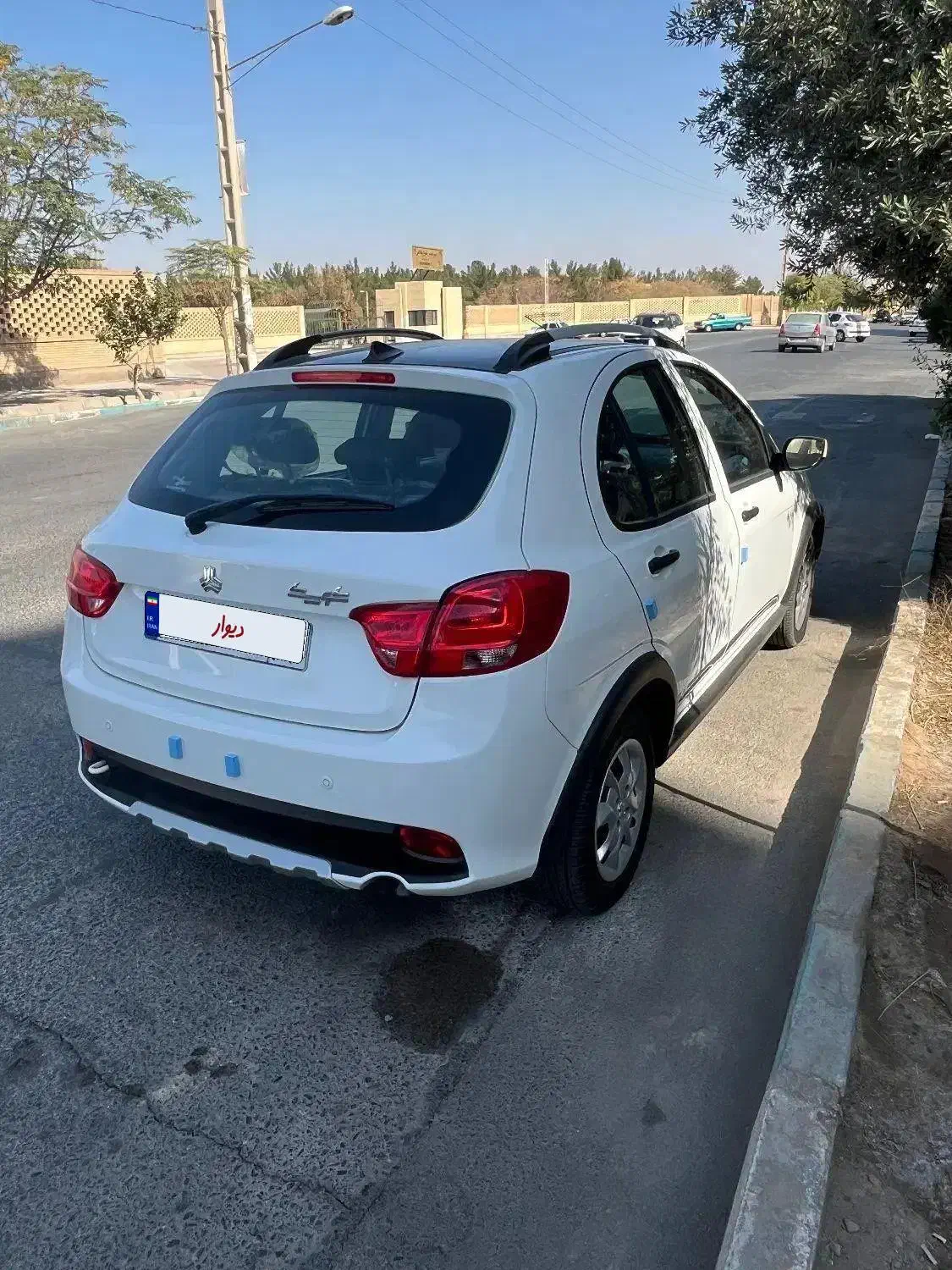 کوییک sr سفید مشکی ۱۴۰۲|خودرو سواری و وانت|یزد, |دیوار