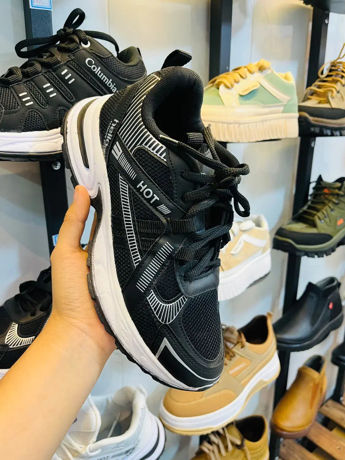 کفش مردانه|کیف، کفش، کمربند|کاشمر, |دیوار