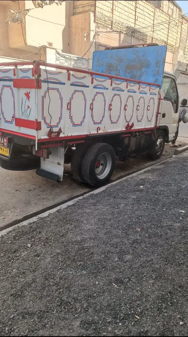 ایسوزو۵۲۰۰|خودرو سنگین|قم, چهل درخت‎|دیوار