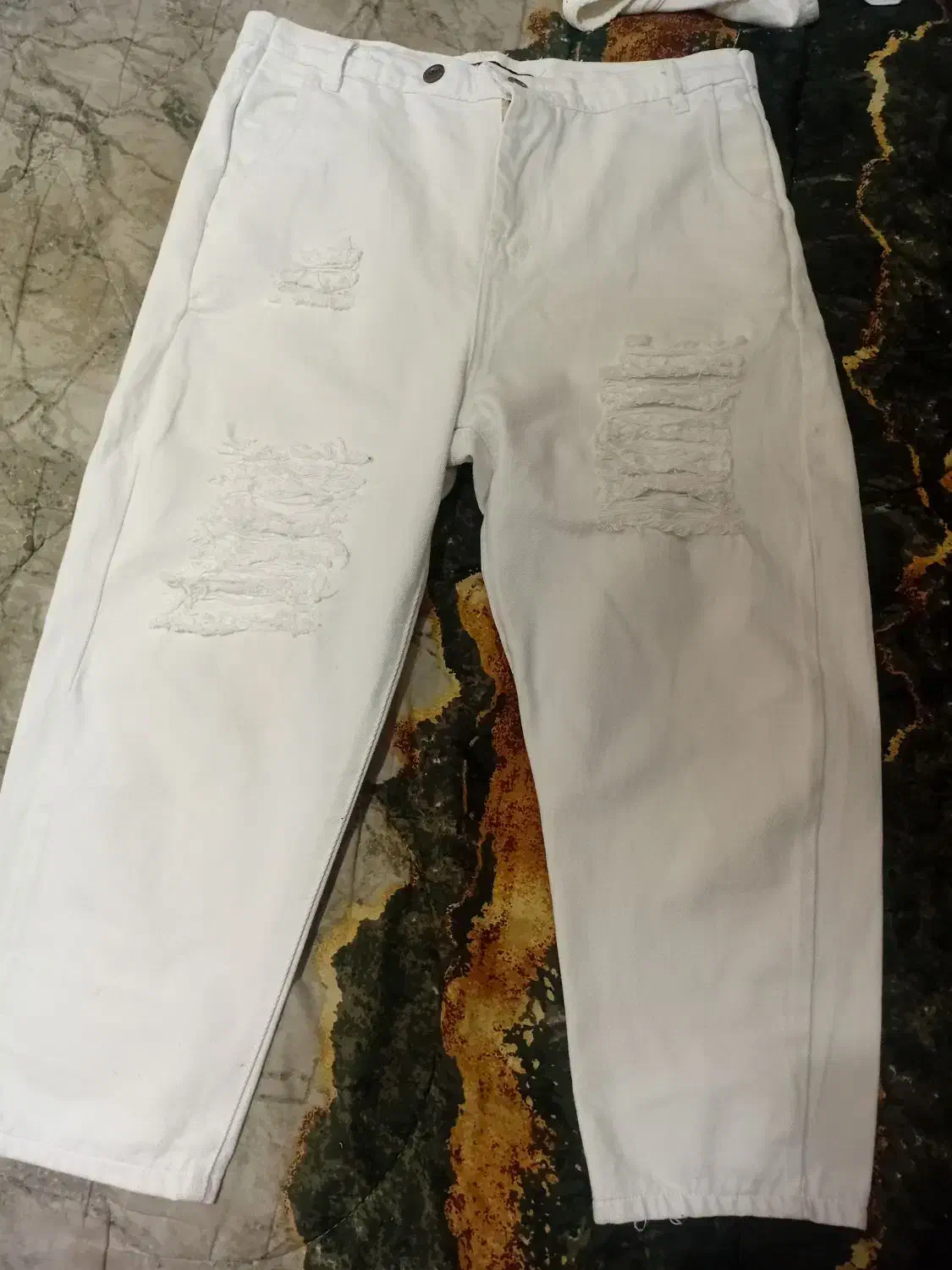 پوشاک|لباس|آمل, |دیوار