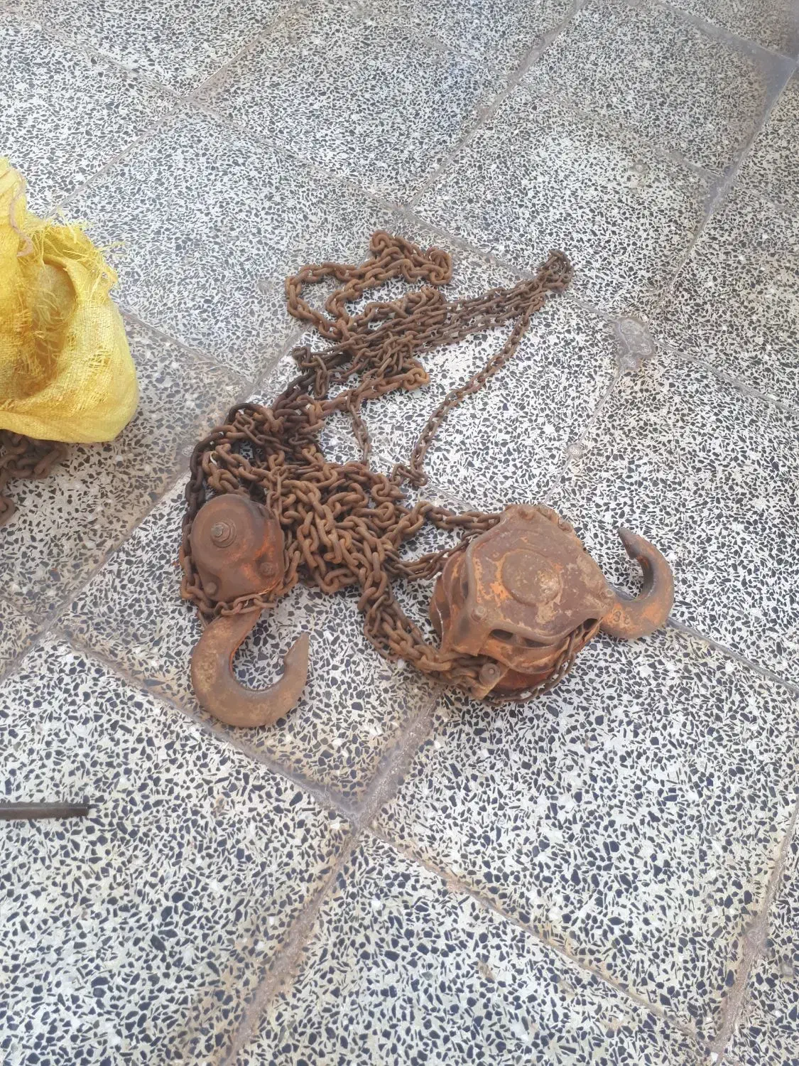 تیفور سه تنی|ابزارآلات|شوشتر, |دیوار