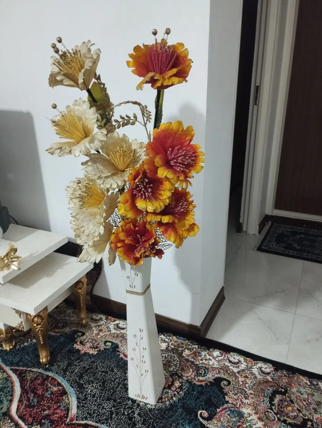 گل درحد نو|گل مصنوعی|بومهن, |دیوار
