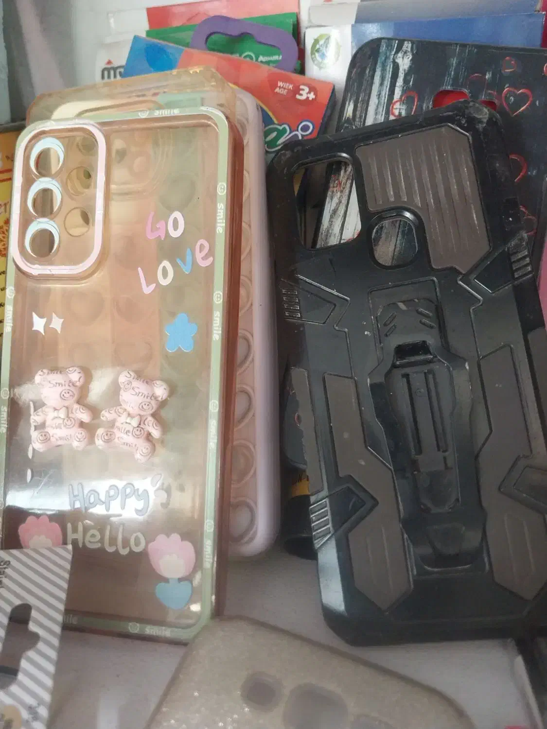 مقداری وسایل برای فروش|رختخواب، بالش، پتو|گرمسار, |دیوار