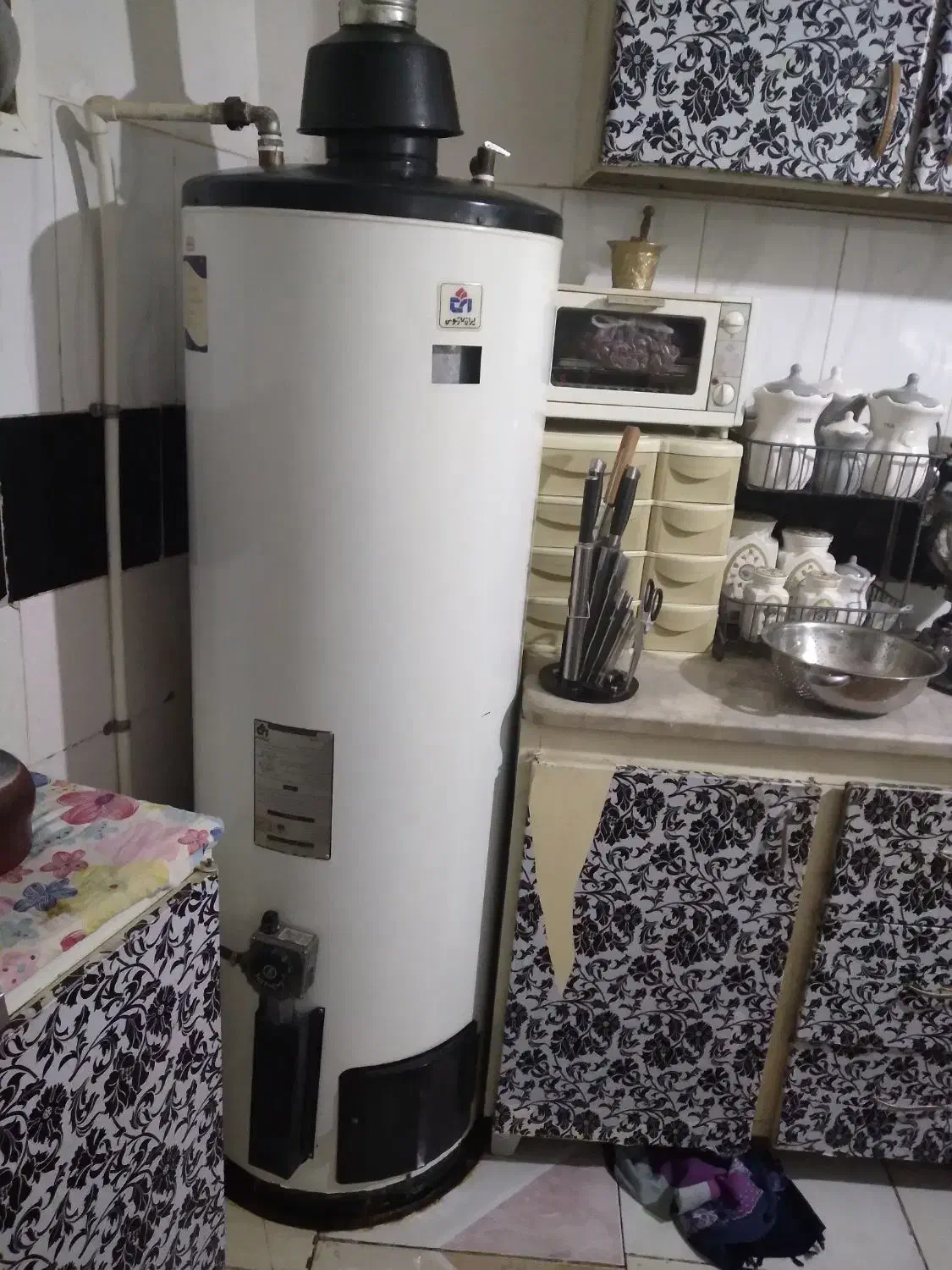 آبگرمکن مخزنی بزرگ|آبگرمکن، پکیج، شوفاژ|قوچان, |دیوار