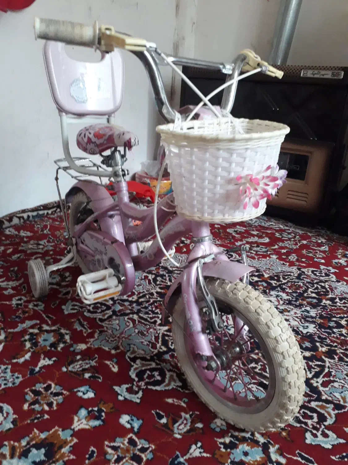 دوچرخه در حد نو|دوچرخه، اسکیت، اسکوتر|سنگر, |دیوار