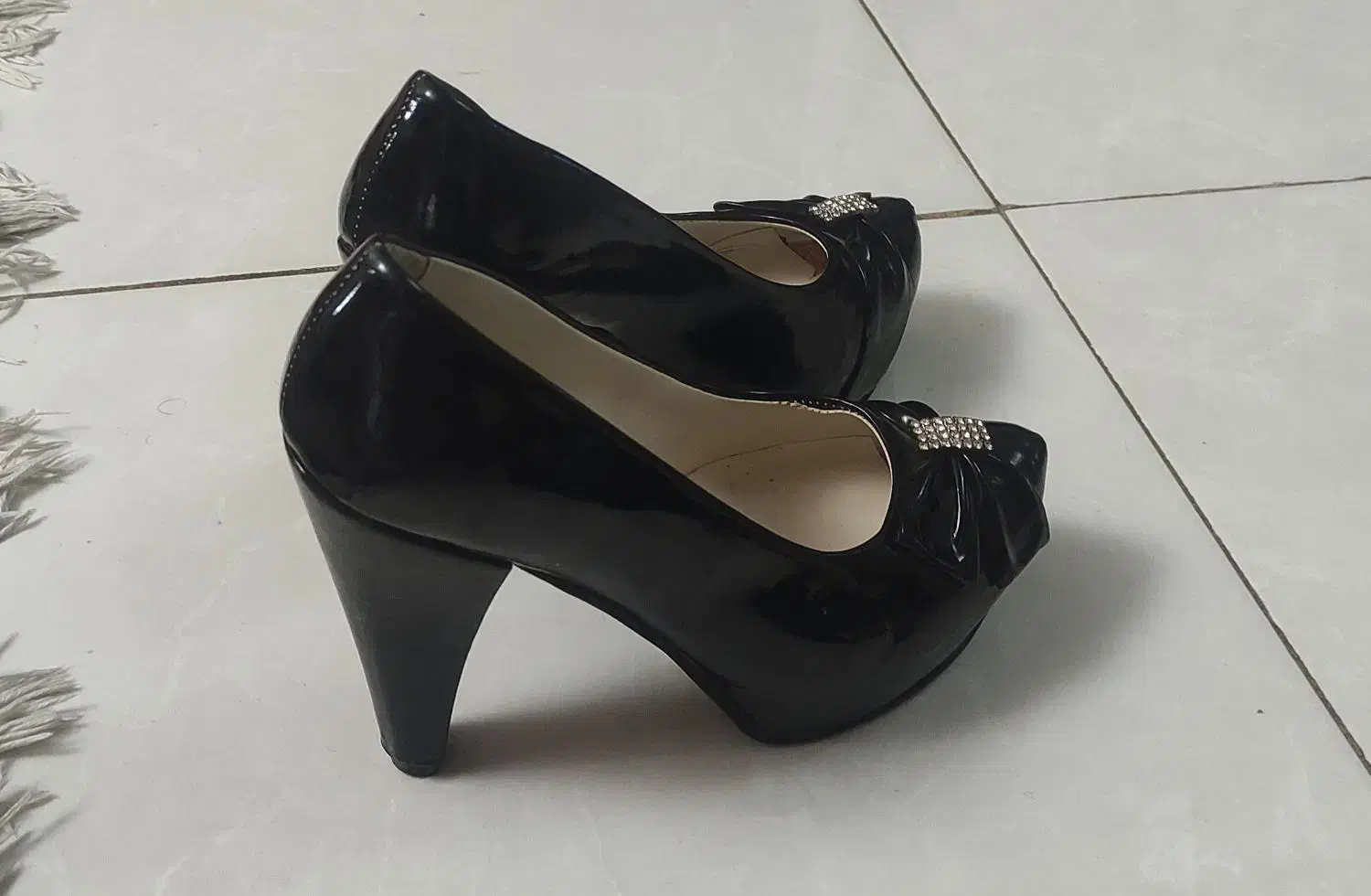 کفش مجلسی|کیف، کفش، کمربند|گرمدره, |دیوار