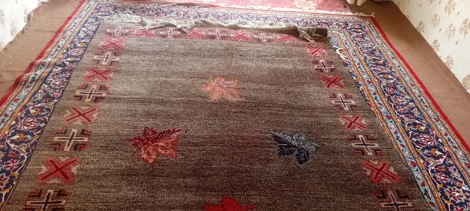 فرش دست باف قدیمی|فرش|مشهد, عبادی|دیوار