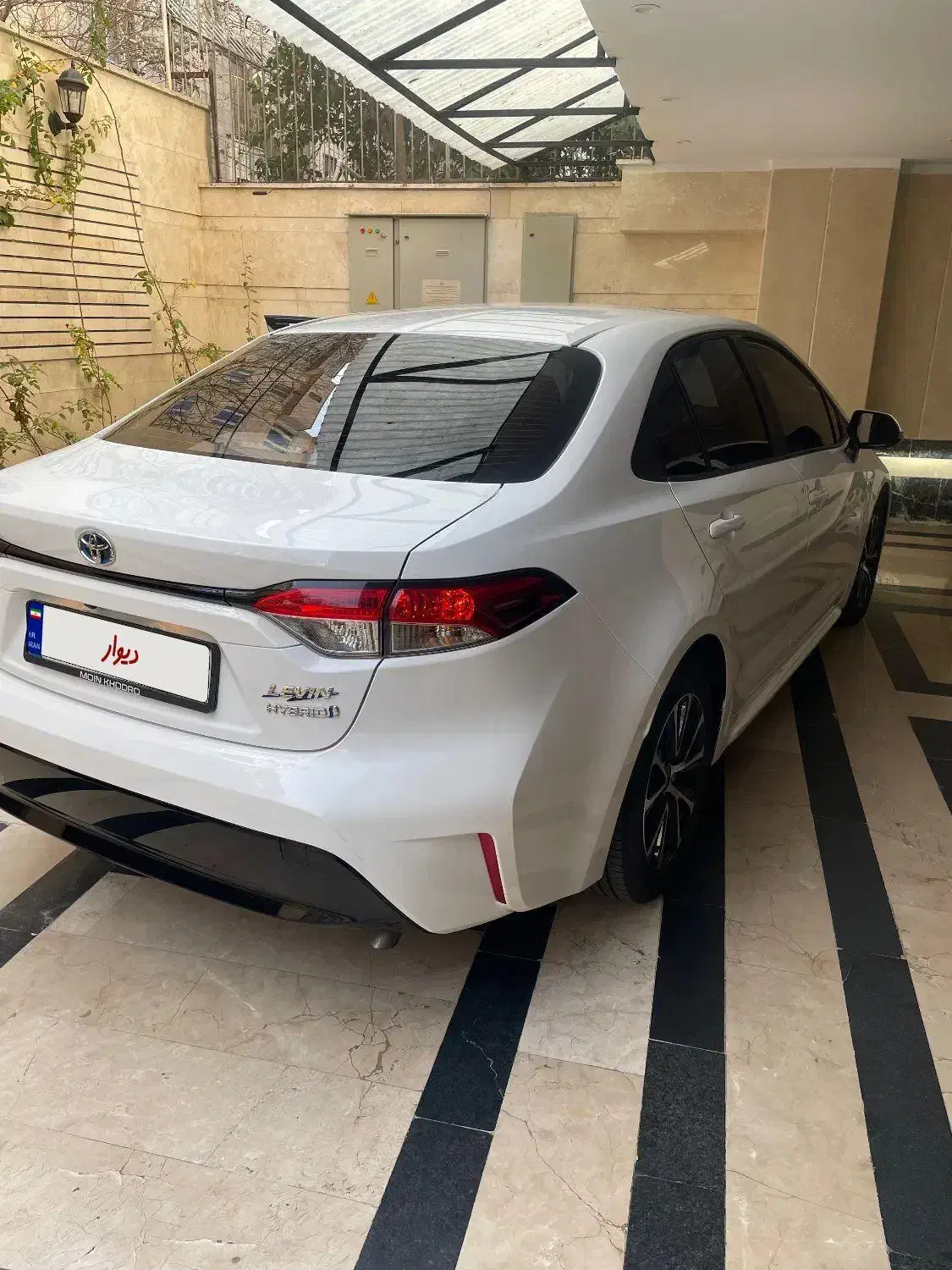 تویوتا ۲۰۲۴ هیبرید۱۸۰۰|خودرو سواری و وانت|تهران, دهم فروردین|دیوار