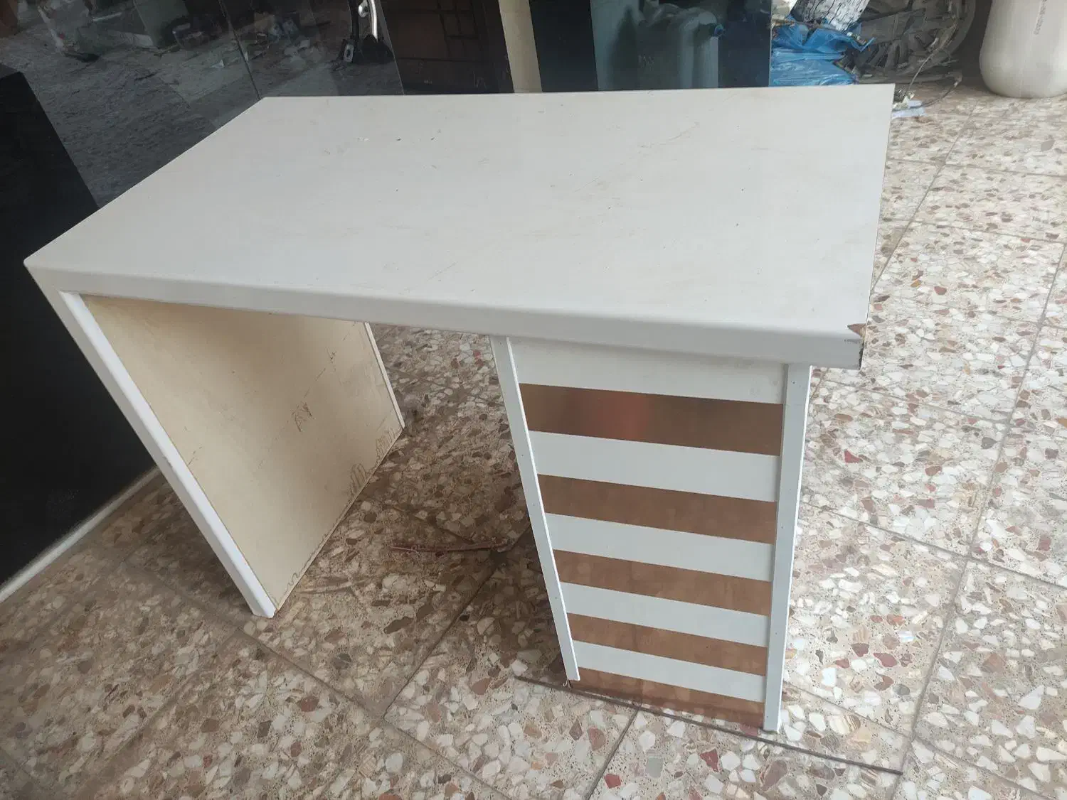 میز های گلاس ترک|میز تحریر و کامپیوتر|شاهینشهر, امام حسین|دیوار