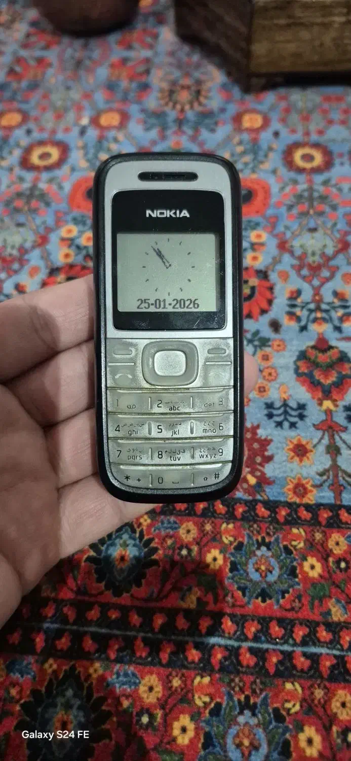 گوشی موبایل نوکیا ۱۲۰۰|موبایل|تهران, حر|دیوار