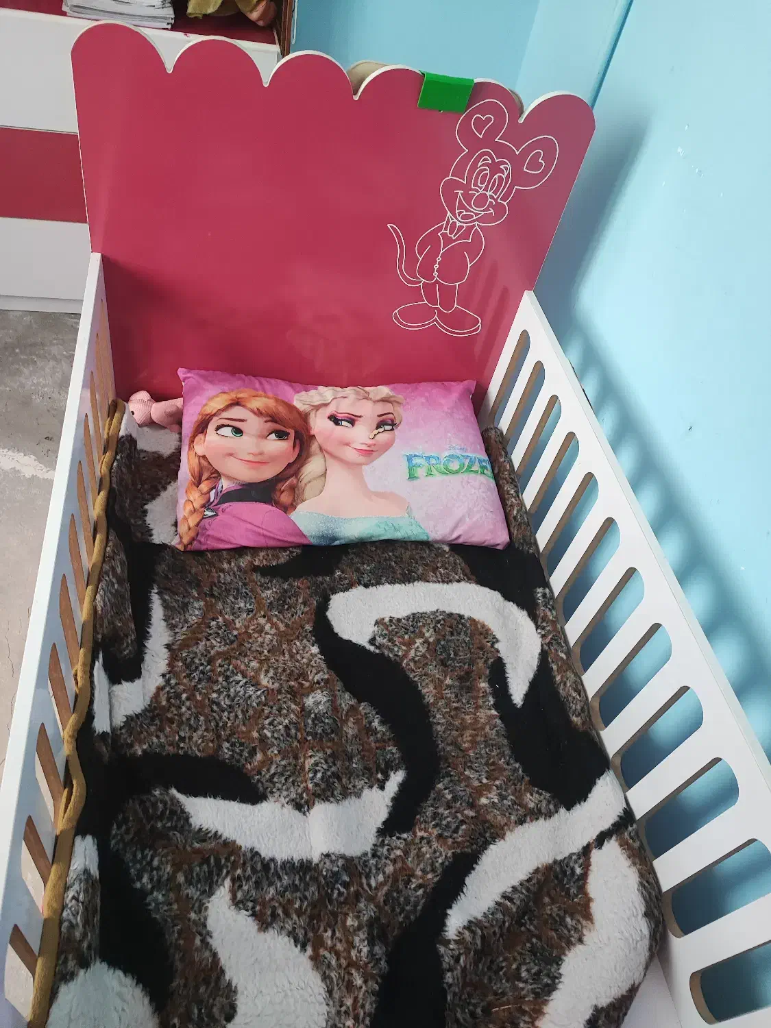 تخت خواب کودک|تخت و سرویس خواب|گرمی, |دیوار