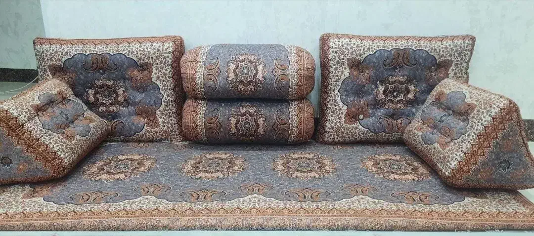 شاه نشین|پشتی|بجنورد, |دیوار