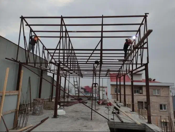 جوشکاری اسکلت فلزی،خرپا،سربندی،درب و پنجره نرده|خدمات پیشه و مهارت|رشت, یخسازی|دیوار