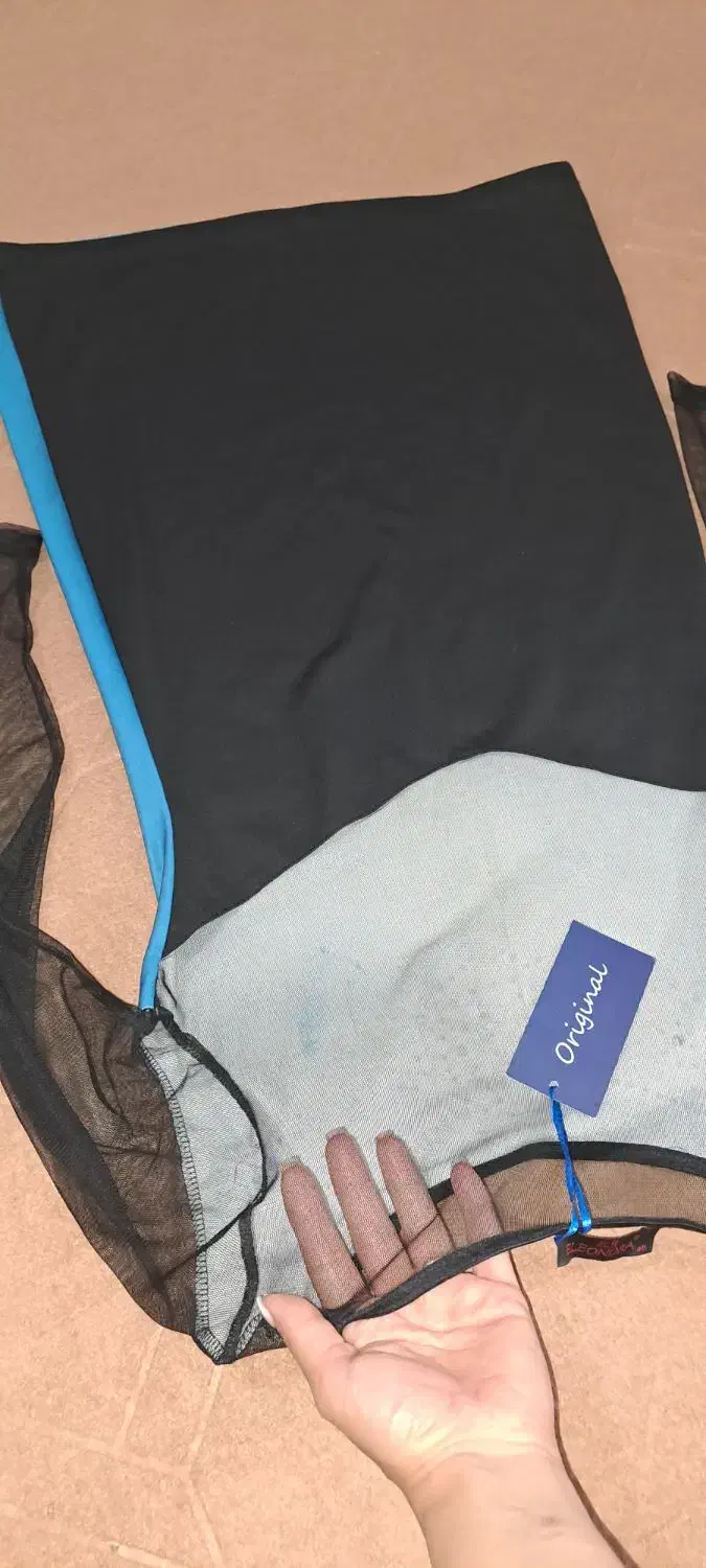 تعدادی لباس مجلسی|لباس|خرمدره, |دیوار