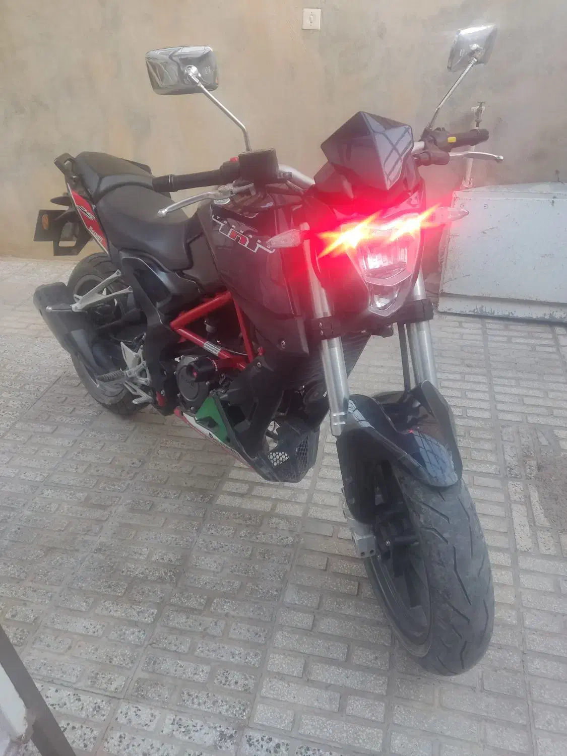 بنلی 250|موتورسیکلت|جوین, |دیوار