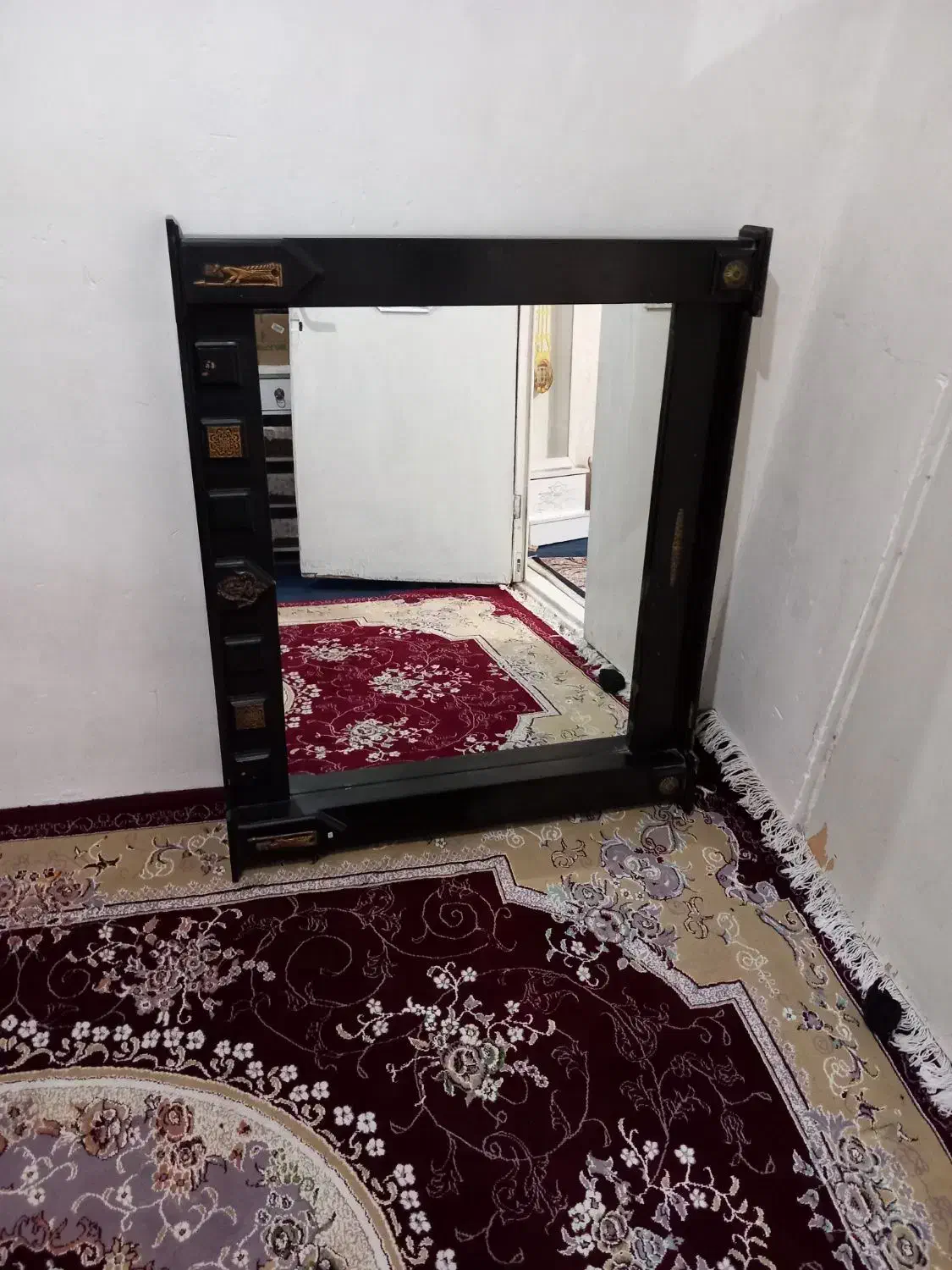 آینه|آینه|صباشهر, |دیوار