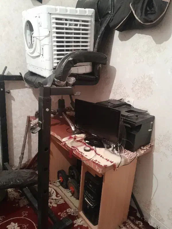 صندلی ومیز کامپیوتر|میز تحریر و کامپیوتر|سیرجان, |دیوار