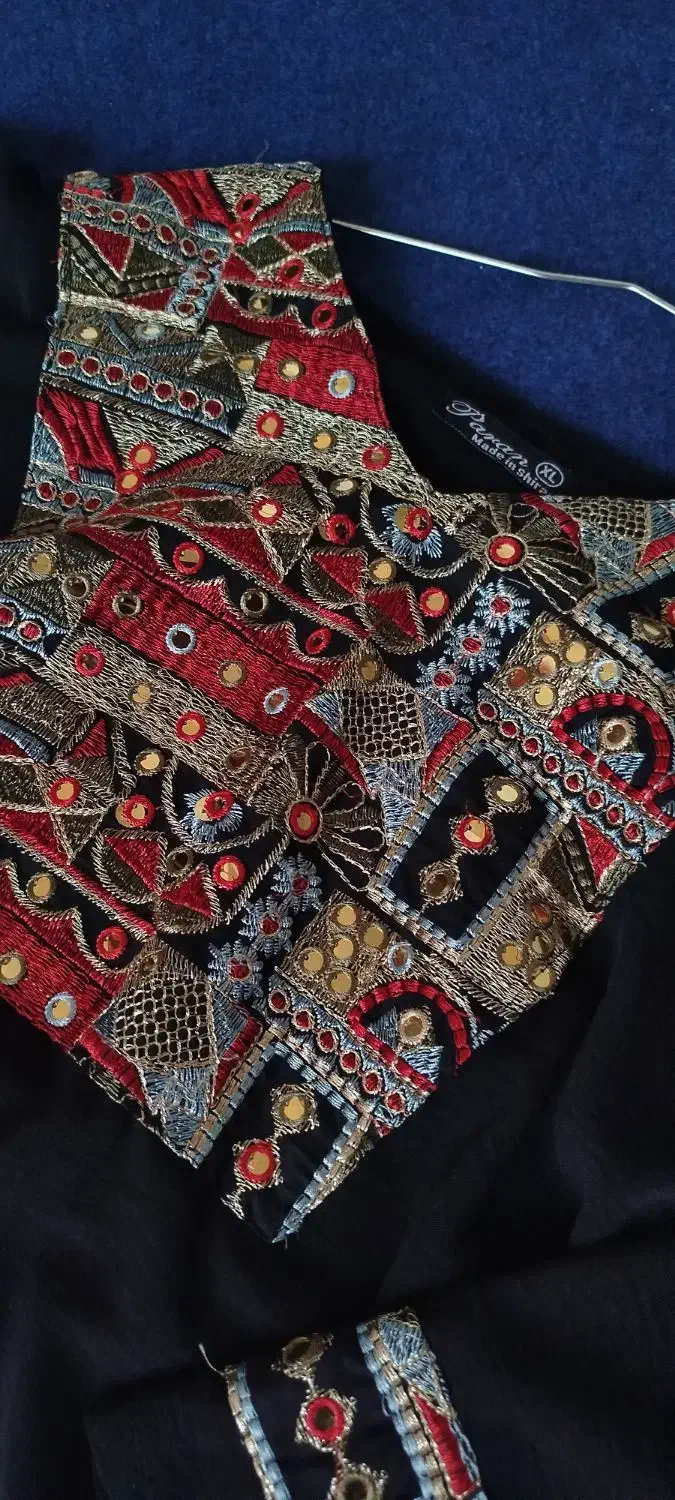 مانتو بلند|لباس|شیراز, پودنک|دیوار