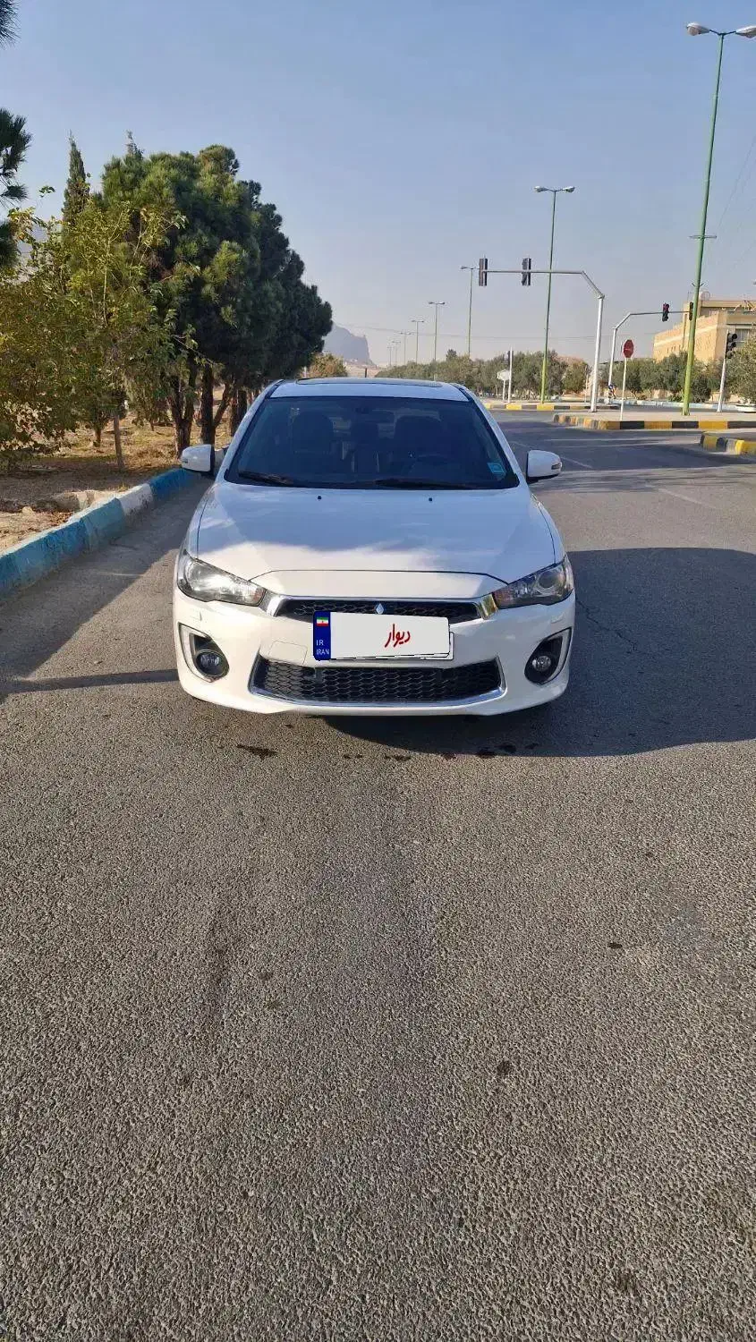 میتسوبیشی لنسر ۲۰۱۷ اتوماتیک سفید رنگ|خودرو سواری و وانت|اصفهان, سپاهانشهر|دیوار