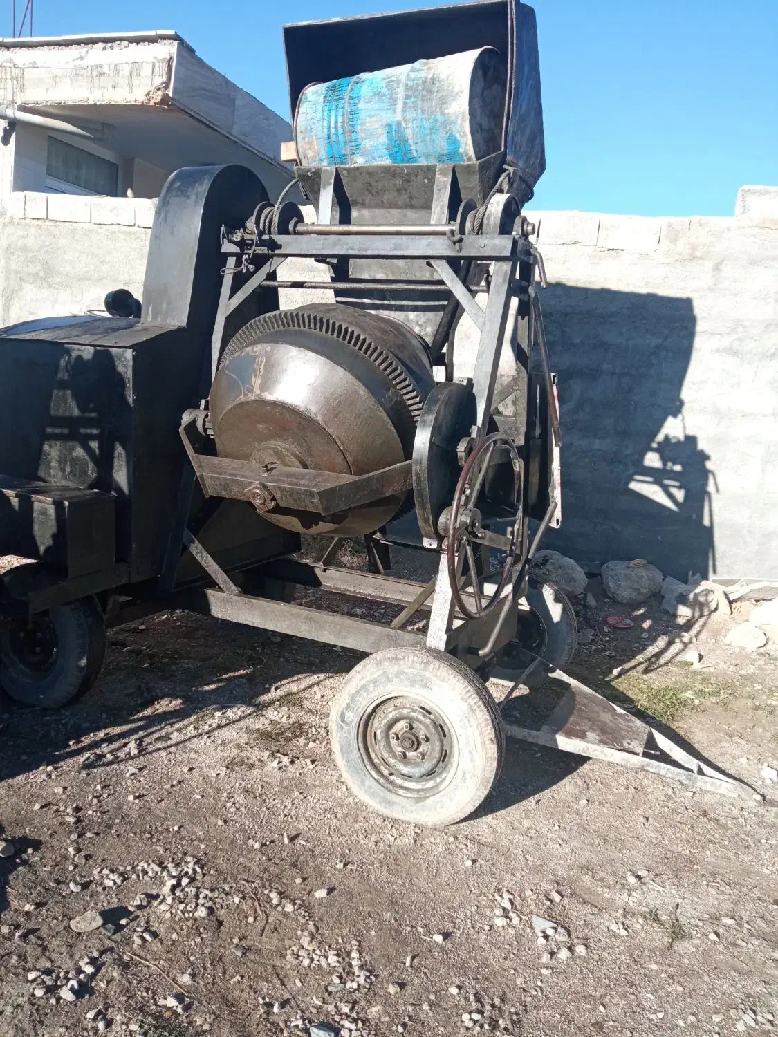 خلاطه،بتونیر|مصالح و تجهیزات ساختمان|لاران, |دیوار