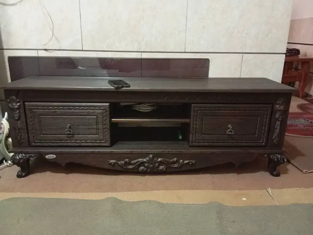 زیر تلویزونی سالم در حد نو|میز تلویزیون|شیراز, آزادگان|دیوار