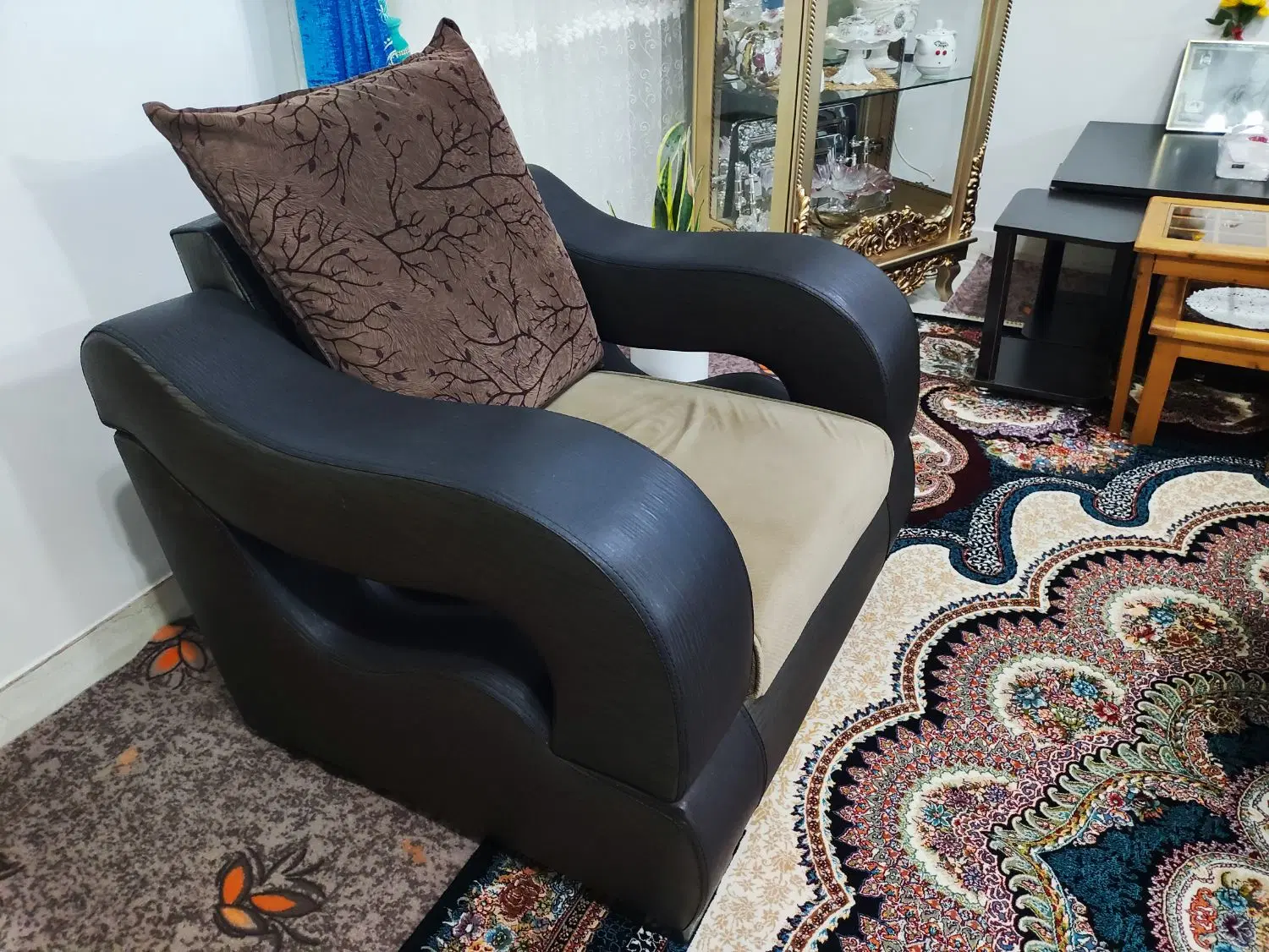 مبل|مبلمان خانگی و میز عسلی|لاهیجان, بازکیاگوراب|دیوار