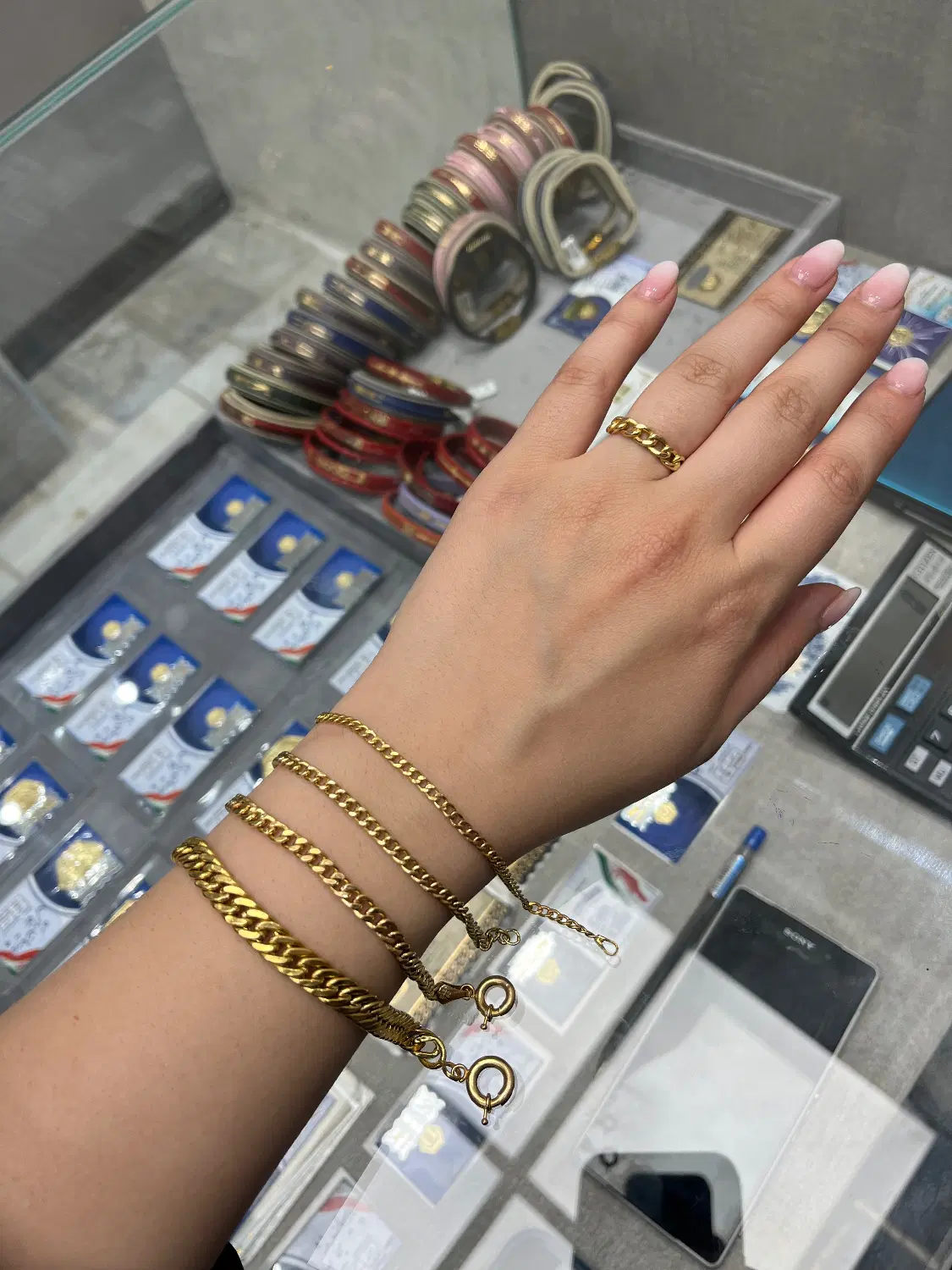 Cartier|جواهرات|گرگان, |دیوار