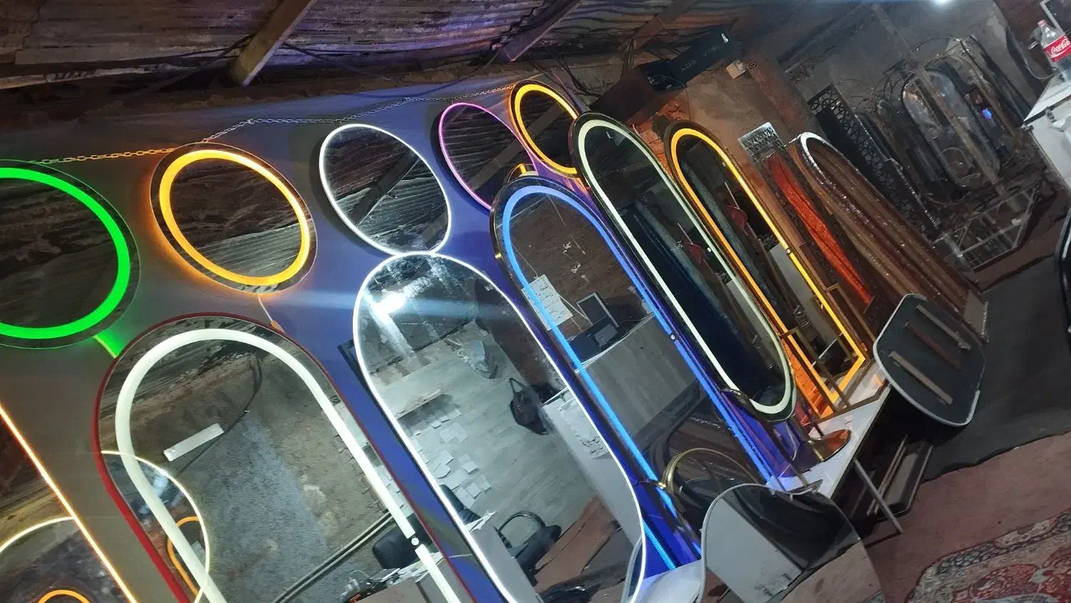 تجهیزات آرایشگاهی آینه تخت ترولی میز ناخن استندلاک|آرایشگاه و سالن‌های زیبایی|تهران, شهرک ابوذر|دیوار