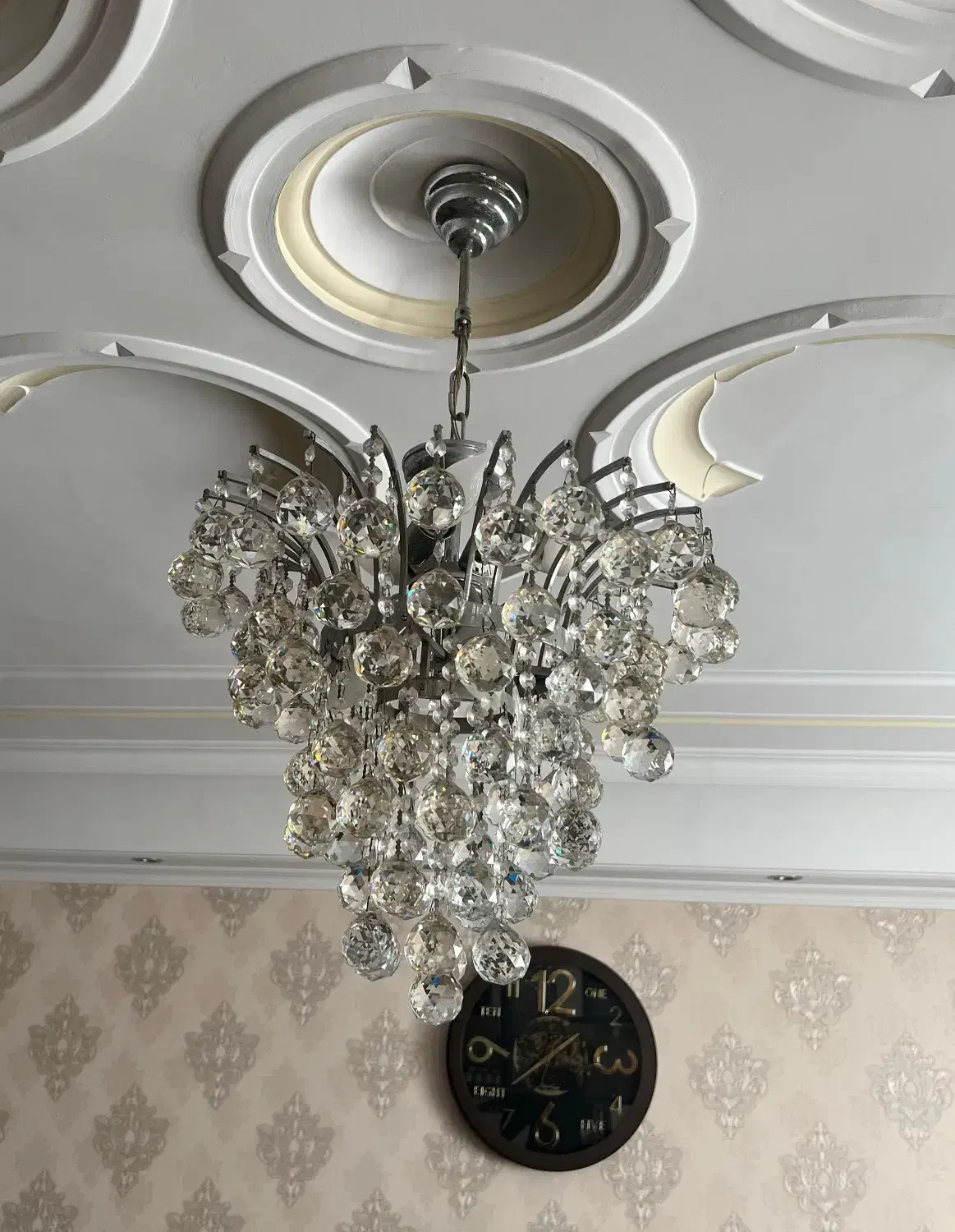 لوستر کریستالی|لوستر و چراغ آویز|رشت, گلسار|دیوار