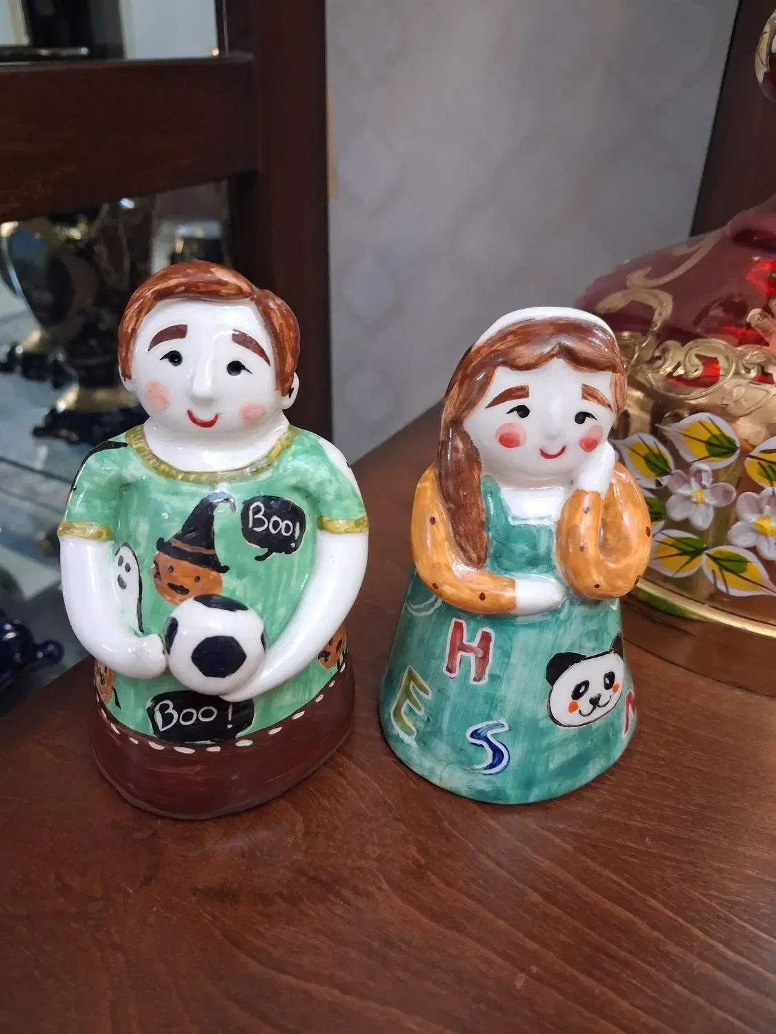 مجسمه مینیاتوری قدیمی نونو|کلکسیون اشیاء عتیقه|ملارد, |دیوار