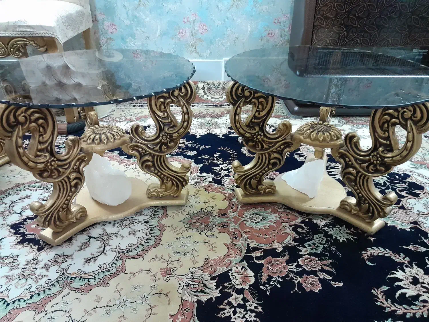 مبلمان ۹نفره سلطنتی درحدنو|مبلمان خانگی و میز عسلی|فلاورجان, |دیوار