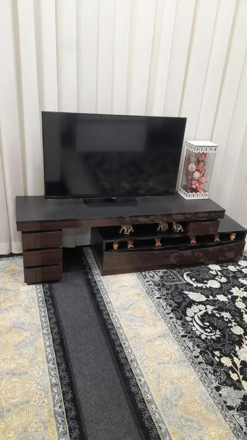 میز تلویزیون قهوه ای فندقی|میز تلویزیون|قم, حاج زینل|دیوار