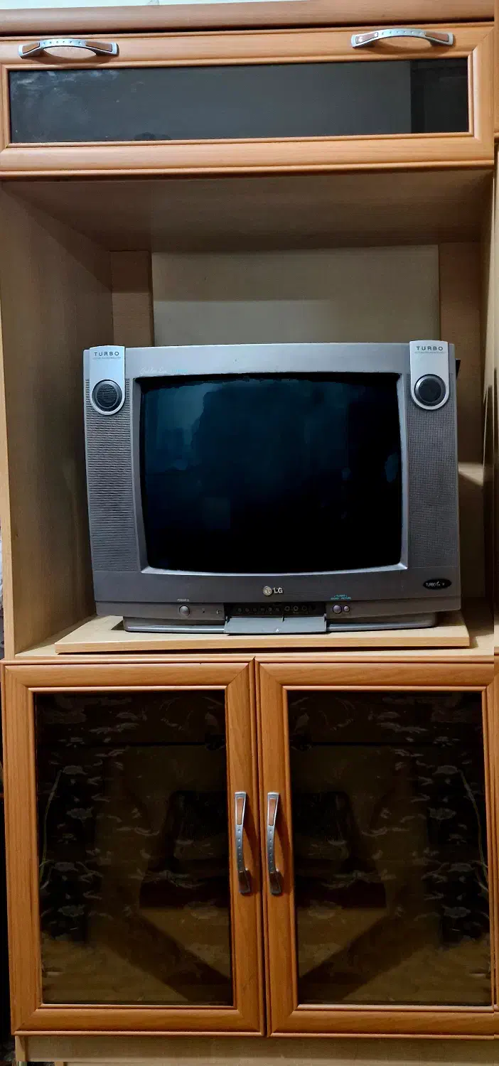 بوفه و میزتلویزیون|بوفه، ویترین، کنسول|صدرا-فارس, فاز ۱|دیوار