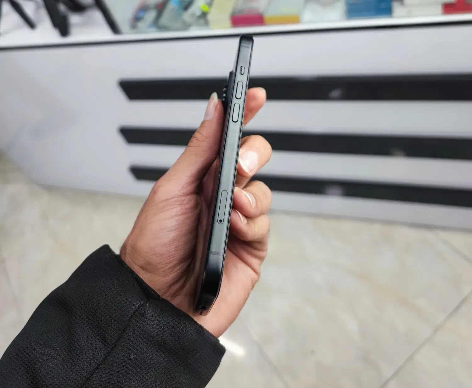 ایفون ۱۵ نرمال|موبایل|اندیمشک, |دیوار