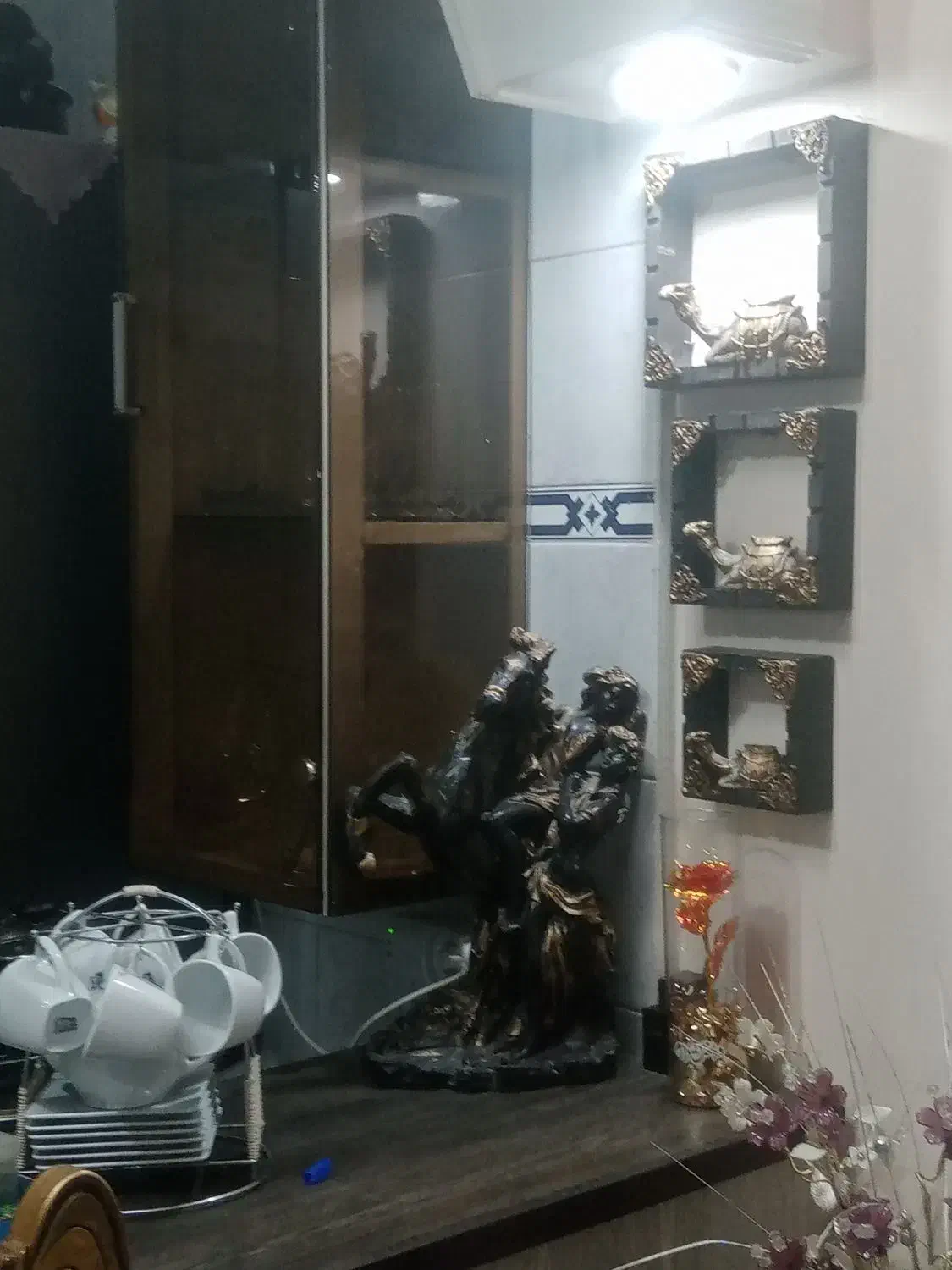 ویترین|بوفه، ویترین، کنسول|اندیشه, شهرک کوثر|دیوار