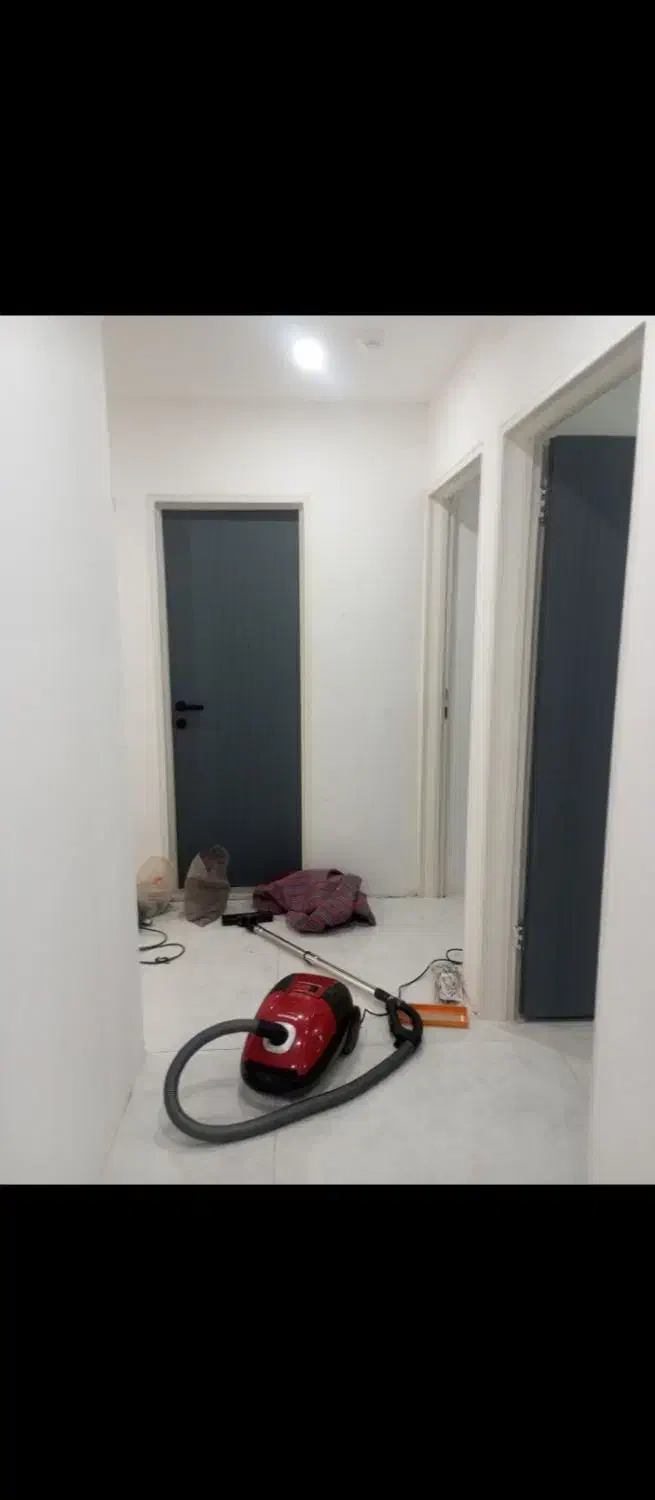 نصاب در اتاق.نصب درب چوبی.نصب درب|خدمات پیشه و مهارت|بندرعباس, |دیوار