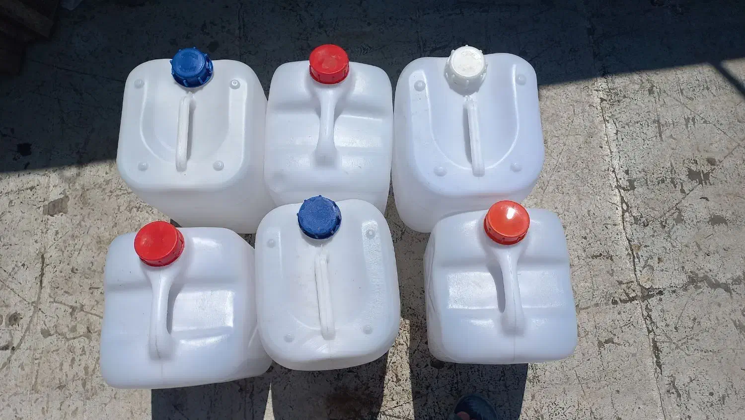 دبه‌۲۰لیتری|ظروف نگهدارنده، پلاستیکی، یک‌بارمصرف|گنبد کاووس, |دیوار